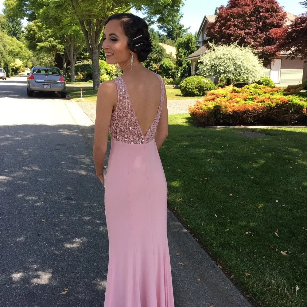 Prom Dress - Picture 1 of 8